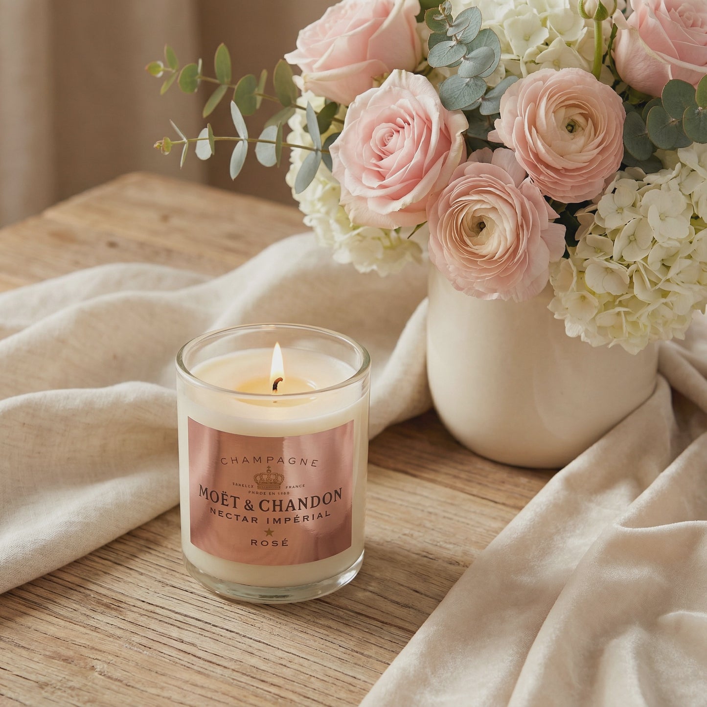 Moet Rose Candle = Vanilla, Grapefruit & Mango